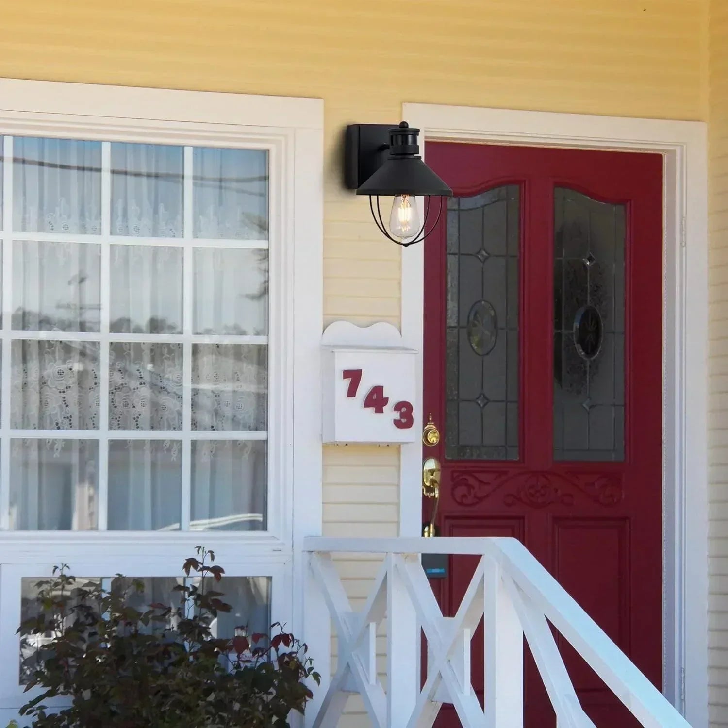 Motion Sensor Dusk to Dawn Outdoor Wall lights with GFCI Outlet - FTL Outdoor Wall Lighting LED Light Bulbs